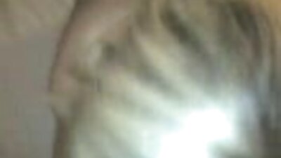 একটি শ্যামাঙ্গিনী ডাইরেক ইংলিশ চুদাচুদি ভিডিও যে ম্যাসেজ করা উপভোগ করে তার চোদা ঘষা হচ্ছে