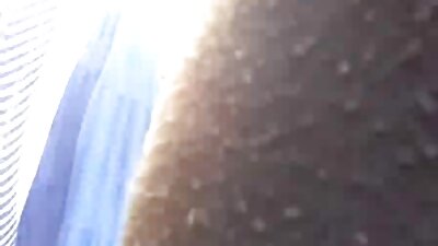 ছোট্ট স্তনের বোঁটাওয়ালা বাংলা চুদাচুদি video একটি সুন্দর সব প্রাকৃতিক কিশোর একটি ডিকের উপর বসে আছে